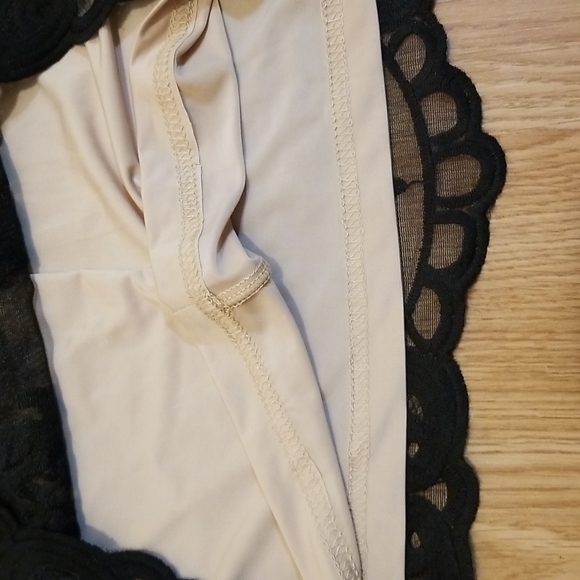 Damask Embroidered Sheath Dress - Picture 10 of 10